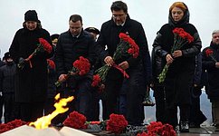 Л. Круглова: 23 октября навсегда останется в памяти жителей Мурманской области как символ мужества и героизма защитников