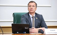 А. Яцкин: Ведем работу по повышению доступности фермерской продукции для граждан
