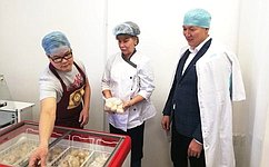 Т. Гигель посетила в Республике Алтай предприятие, специализирующееся на приготовлении национальных блюд