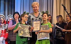 О. Бас посетила торжественное мероприятие, фестиваль детского инклюзивного творчества «Осенняя мелодия»