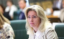 Н. Мельникова выступила в ходе дискуссии, посвященной новым возможностям для старшего поколения и мерам социальной поддержки