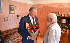 С. Лукин поздравил со 100-летием ветерана Великой Отечественной войны