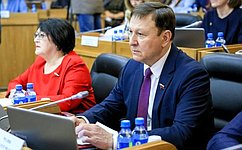 Л. Талабаева и А. Ролик отчитались о работе за 2025 год на заседании законодательного органа Приморского края