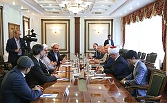 Ф. Мухаметшин провел встречу с Генеральным секретарем Всемирной организации по сближению мазхабов Х. Шахрияри