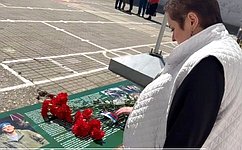 Сенатор РФ, представитель от законодательного органа Севастополя Л. Мельник, приняла участие в торжественной церемонии открытия Парты Героя