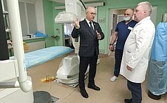 О. Цепкин ознакомился с высокими технологиями и перспективами развития Челябинского онкоцентра