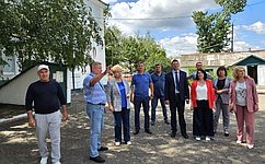 О. Бас посетила старобельские школы № 1 и № 3 ЛНР