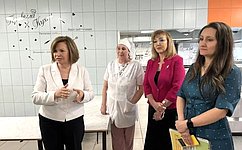 М. Сидухина оценила организацию школьного питания и медицинского обслуживания в школах Новокуйбышевска