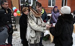 Ю. Вепринцева вручила ключи от новых квартир детям-сиротам в городе Новомосковске Тульской области