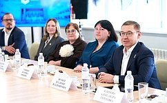 В Якушев обсудил с педагогами в Югре ключевые вопросы образования