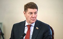 А. Шевченко: Прорабатывается возможность расширения полномочий Единого морского оператора северного завоза