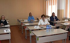 А. Кириллова в ходе поездки в Бурятию приняла участие во всероссийской акции «Сдаем вместе. День сдачи ЕГЭ с родителями»