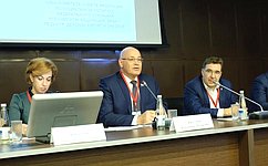 Важно создать систему доступного образования и здравоохранения для людей старшего возраста — В. Круглый