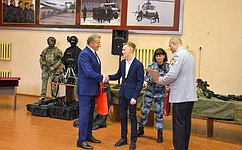 С. Лукин вручил в Воронеже награды детям-героям