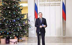 А. Башкин исполнил новогоднее желание юной скрипачки из Астрахани