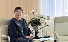 Е. Перминова: Труд медицинских работников, заботящихся о будущем, заслуживает глубочайшего уважения