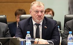 С. Горняков: На заседании Волгоградской областной Думы особое внимание было уделено вопросам развития социальной сферы
