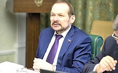 С. Белоусов: Россия не должна быть лишь поставщиком сырья для производства экопродукции