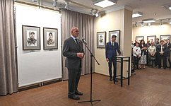 А. Карелин принял участие в открытии выставочного проекта «Героев родные глаза», посвящённого памяти погибших в ходе СВО бойцов