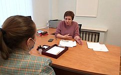 Е. Бибикова на приеме граждан в Пскове рассмотрела вопросы пенсионного и социального обеспечения
