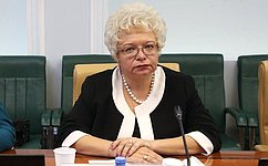 О. Хлякина обсудила с жителями Липецкой области проблемы в сфере ЖКХ, социально-экономические вопросы