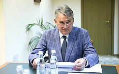 Ю. Воробьев и Д. Кобылкин обсудили механизмы взаимодействия Совета Федерации и Государственной Думы в целях совершенствования лесного законодательства