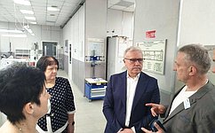 А. Усс: Всесторонняя поддержка ветеранов СВО, получивших инвалидность, — приоритет в сенаторской работе