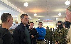 Э. Исаков и А. Высокинский посетили учебный центр военной подготовки мобилизованных из Уральского федерального округа