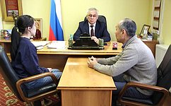 Б. Жамсуев провел прием агинчан по личным вопросам