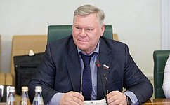 В. Петров отметил важность проекта по поддержке местных инициатив в России, в реализации которого участвует Всемирный банк