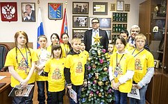 С. Иванов провел встречу с детьми из Магаданской области