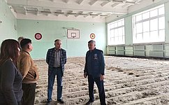 С. Михайлов проконтролировал ремонт образовательных учреждений в Забайкалье