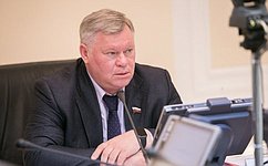 В. Петров провел в Совете Федерации «круглый стол» по вопросам регулирования присутствия иностранных финансовых компаний на территории России