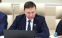 А. Ролик: В Год защитника Отечества особое внимание ветеранам