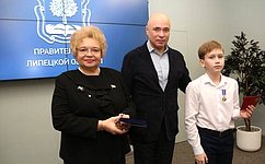 О. Хлякина вручила в Липецке детям-героям награды «За проявленное мужество»