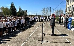 И. Мурог продолжил проект по высадке деревьев в честь знаменитых земляков на родине адмирала Головнина