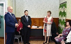 В. Назаров обсудил в ходе приема граждан в городе Исилькуль транспортное обеспечение и строительство дорог
