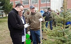В. Шептий принял участие в традиционном весеннем субботнике на территории госпиталя для ветеранов войн