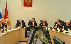 Владимир Плотников и Николай Максюта рассказали волгоградским депутатам об итогах деятельности Совета Федерации в 2012 году