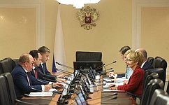 Вопросы совершенствования климатического законодательства рассмотрели в Совете Федерации