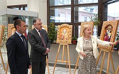 Ю. Нимченко открыл выставку «Небесные покровители Армии и Флота России» в Федеральной службе по труду и занятости