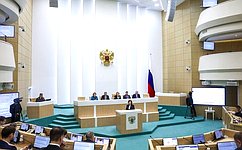 Перед сенаторами выступила директор Национального медицинского исследовательского центра имени А.Н. Бакулева Е. Голухова