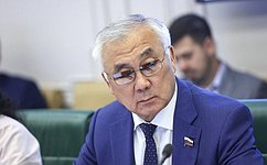 Б. Жамсуев принял участие в первом заседании Законодательного собрания Забайкальского края в новом составе