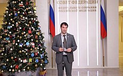 Э. Исаков исполнил новогодние мечты трех детей в рамках благотворительной акции «Ёлка желаний»