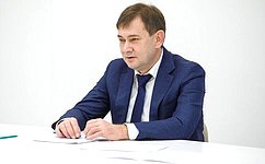 В. Нетёсов организовал для воронежских школьников посещение старейшей библиотеки