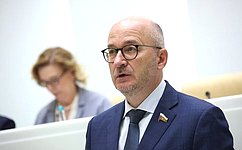 Предусмотрены штрафы за незаконную реализацию электронных проездных билетов на поезда дальнего следования