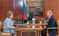 Председатель Совета Федерации В. Матвиенко провела встречу с председателем правления РОСНАНО А. Чубайсом