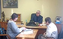 Б. Жамсуев провел прием граждан по личным вопросам