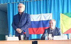 Б. Жамсуев обсудил с жителями Забайкалья поддержку участников СВО и членов их семей, патриотическое воспитание молодежи