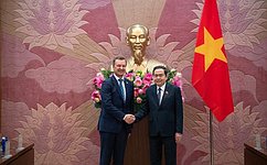 А. Яцкин предложил наращивать межпарламентские контакты и гуманитарные обмены с Вьетнамом